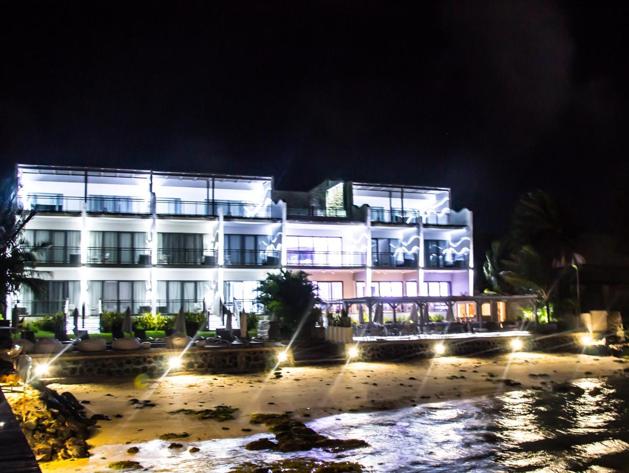Baystone Boutique Hotel & Spa Grand Baie Exterior foto