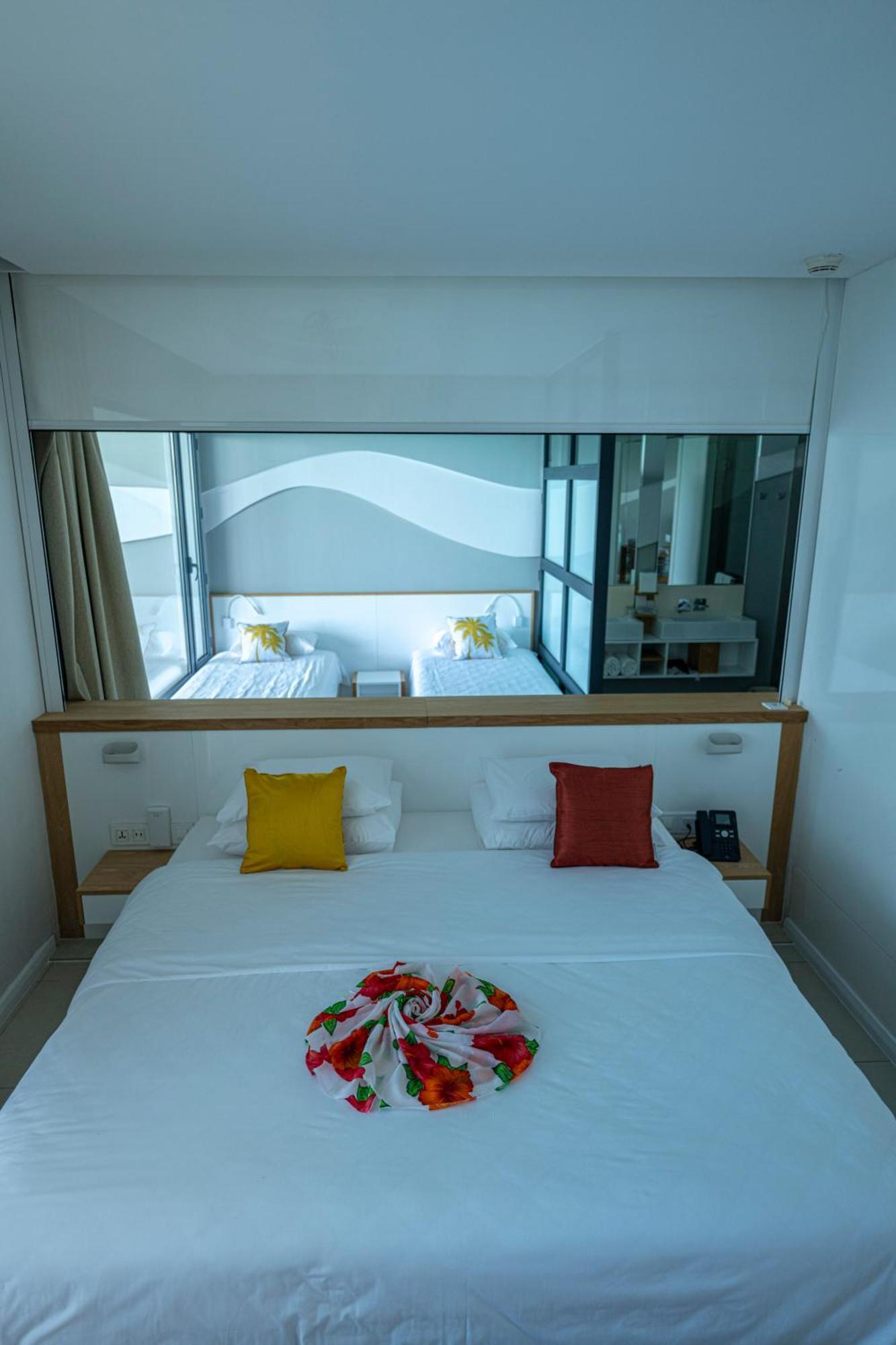 Baystone Boutique Hotel & Spa Grand Baie Exterior foto